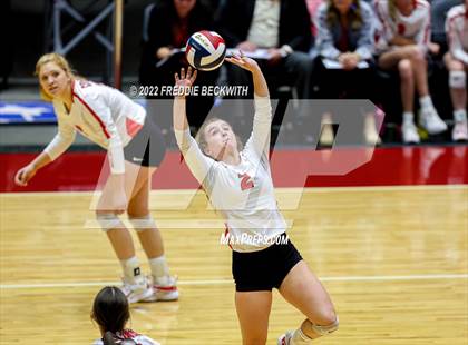 Thumbnail 2 in Columbus vs. Gunter (UIL 3A Semifinal) photogallery.