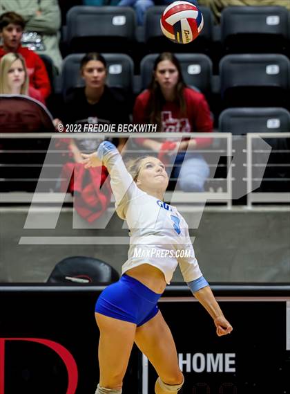 Thumbnail 1 in Columbus vs. Gunter (UIL 3A Semifinal) photogallery.
