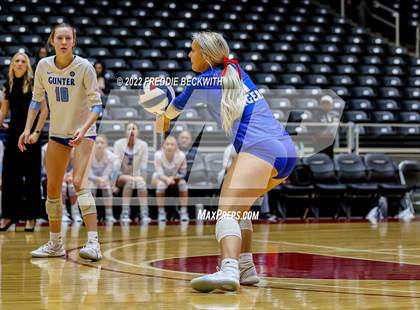 Thumbnail 3 in Columbus vs. Gunter (UIL 3A Semifinal) photogallery.