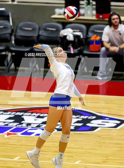 Thumbnail 3 in Columbus vs. Gunter (UIL 3A Semifinal) photogallery.