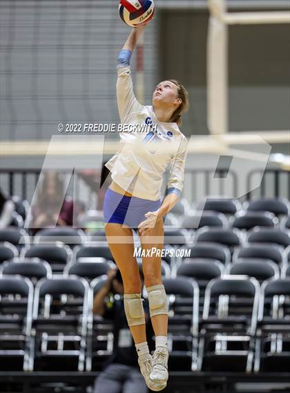 Thumbnail 1 in Columbus vs. Gunter (UIL 3A Semifinal) photogallery.