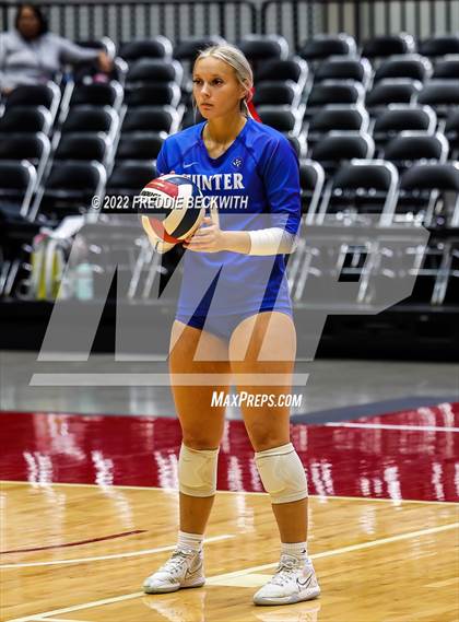 Thumbnail 1 in Columbus vs. Gunter (UIL 3A Semifinal) photogallery.