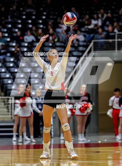 Thumbnail 2 in Columbus vs. Gunter (UIL 3A Semifinal) photogallery.