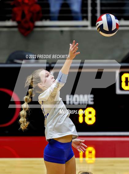Thumbnail 1 in Columbus vs. Gunter (UIL 3A Semifinal) photogallery.