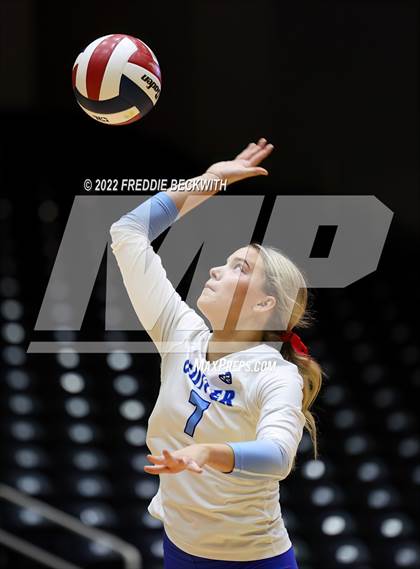 Thumbnail 1 in Columbus vs. Gunter (UIL 3A Semifinal) photogallery.