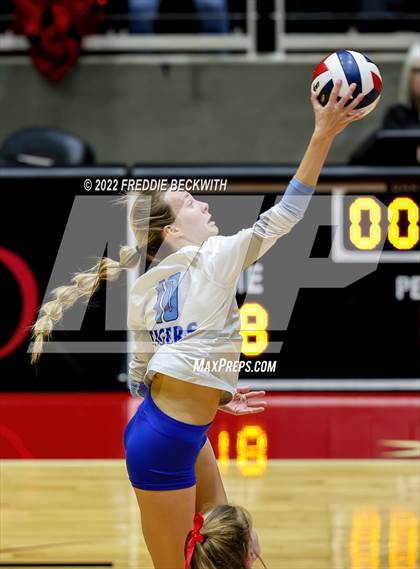 Thumbnail 2 in Columbus vs. Gunter (UIL 3A Semifinal) photogallery.