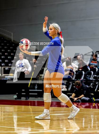 Thumbnail 2 in Columbus vs. Gunter (UIL 3A Semifinal) photogallery.
