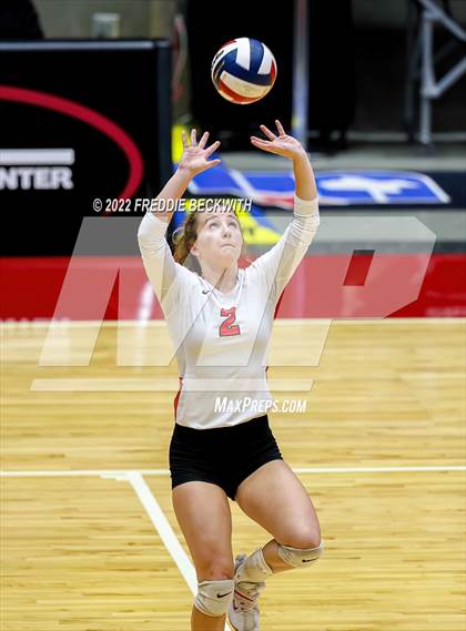 Thumbnail 2 in Columbus vs. Gunter (UIL 3A Semifinal) photogallery.