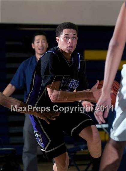 Thumbnail 3 in Rancho Cucamonga vs Chino Hills (I have a Dream Classic) photogallery.