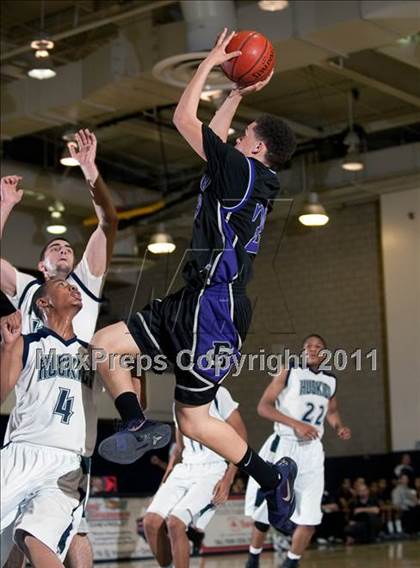 Thumbnail 3 in Rancho Cucamonga vs Chino Hills (I have a Dream Classic) photogallery.
