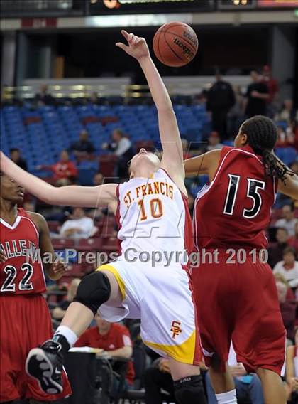 Thumbnail 2 in Vallejo vs. St. Francis (CIF SJS D2 Final) photogallery.