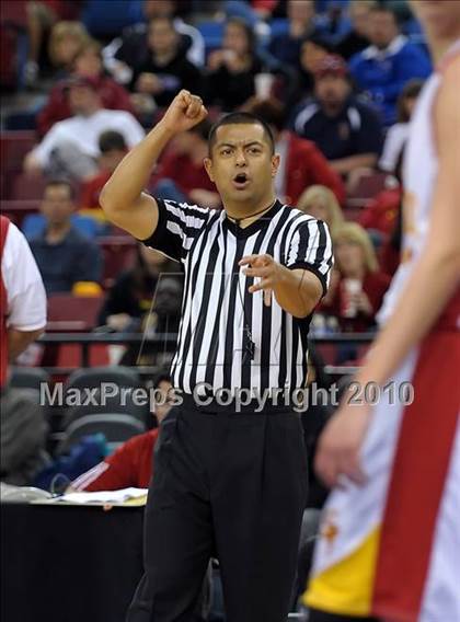 Thumbnail 1 in Vallejo vs. St. Francis (CIF SJS D2 Final) photogallery.