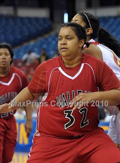 Thumbnail 2 in Vallejo vs. St. Francis (CIF SJS D2 Final) photogallery.