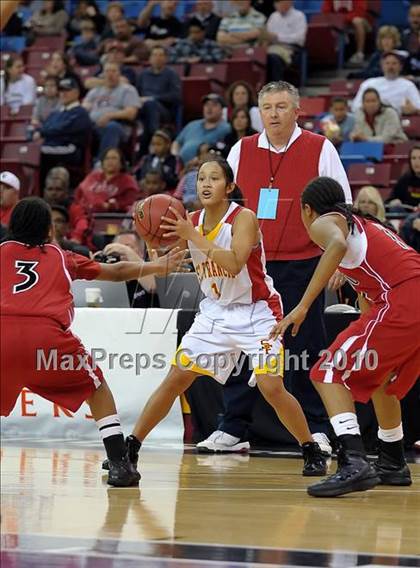 Thumbnail 1 in Vallejo vs. St. Francis (CIF SJS D2 Final) photogallery.