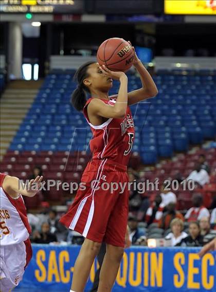 Thumbnail 3 in Vallejo vs. St. Francis (CIF SJS D2 Final) photogallery.