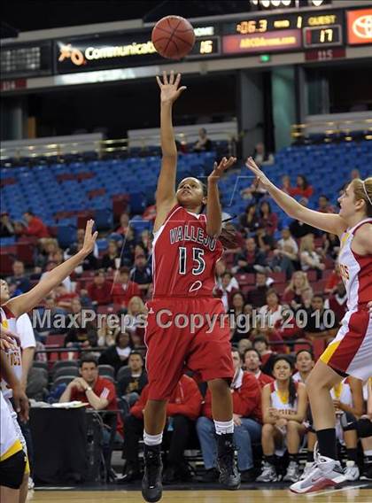 Thumbnail 1 in Vallejo vs. St. Francis (CIF SJS D2 Final) photogallery.