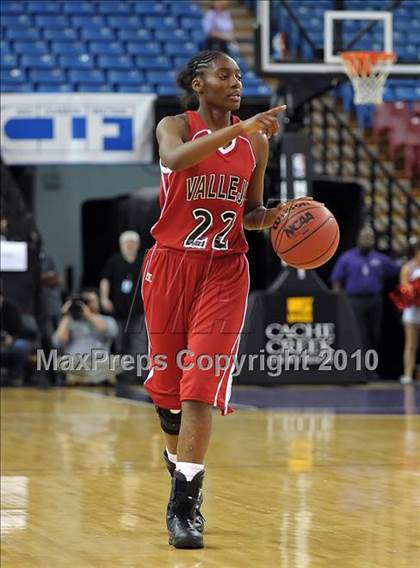 Thumbnail 1 in Vallejo vs. St. Francis (CIF SJS D2 Final) photogallery.