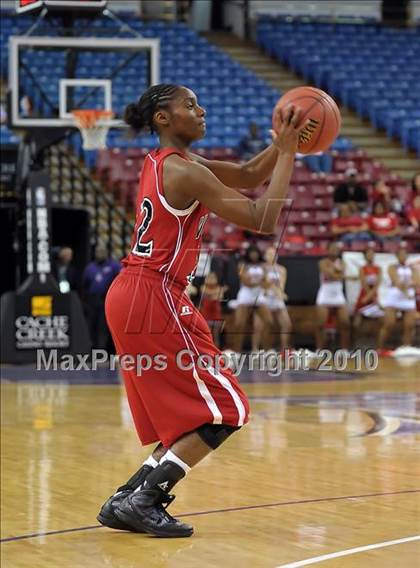 Thumbnail 2 in Vallejo vs. St. Francis (CIF SJS D2 Final) photogallery.
