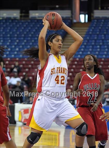 Thumbnail 1 in Vallejo vs. St. Francis (CIF SJS D2 Final) photogallery.