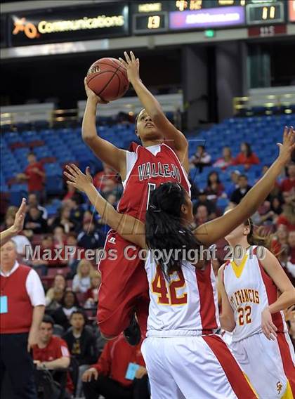 Thumbnail 2 in Vallejo vs. St. Francis (CIF SJS D2 Final) photogallery.