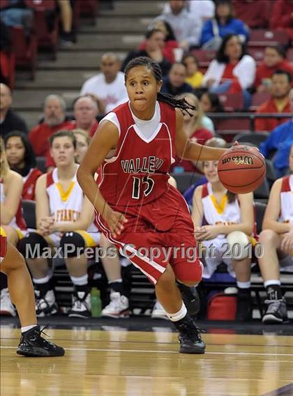 Thumbnail 3 in Vallejo vs. St. Francis (CIF SJS D2 Final) photogallery.