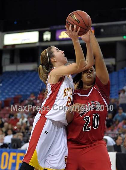 Thumbnail 1 in Vallejo vs. St. Francis (CIF SJS D2 Final) photogallery.