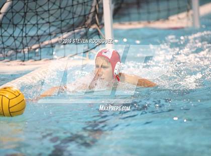 Thumbnail 2 in Oakdale vs. Tulare Western (CIF D3 Norcal Regional Playoff) photogallery.