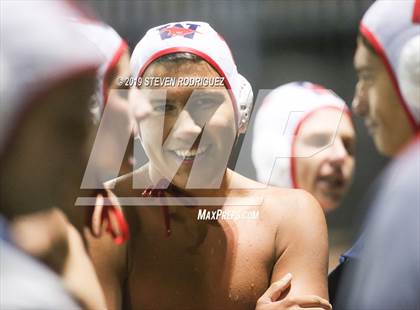 Thumbnail 3 in Oakdale vs. Tulare Western (CIF D3 Norcal Regional Playoff) photogallery.