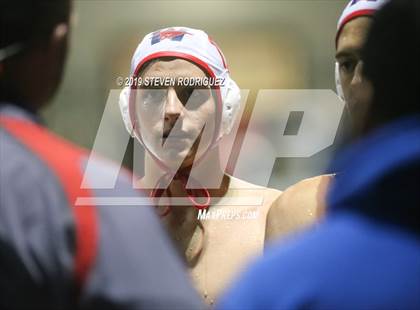 Thumbnail 2 in Oakdale vs. Tulare Western (CIF D3 Norcal Regional Playoff) photogallery.