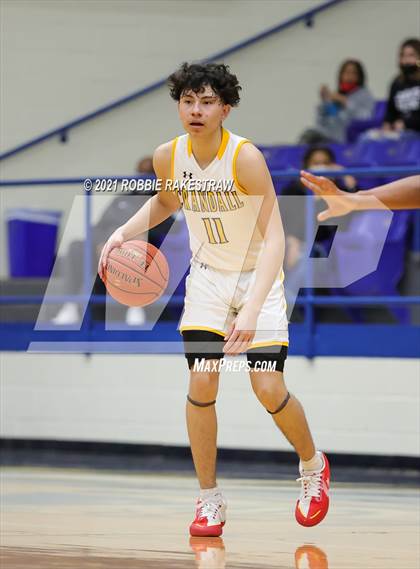 Thumbnail 3 in University vs. Crandall (UIL 5A Bi-District) photogallery.