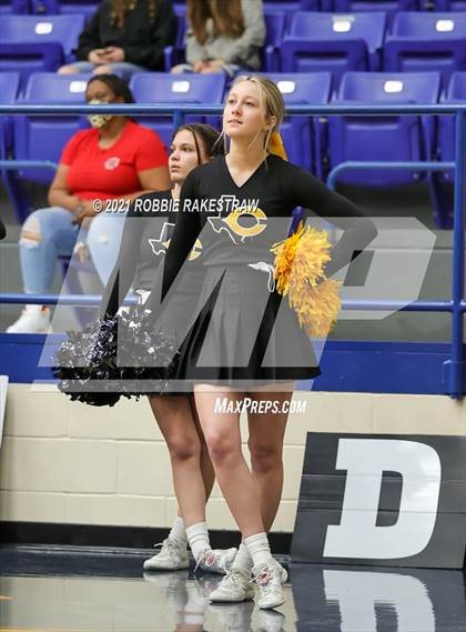 Thumbnail 1 in University vs. Crandall (UIL 5A Bi-District) photogallery.
