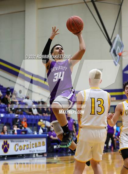 Thumbnail 2 in University vs. Crandall (UIL 5A Bi-District) photogallery.
