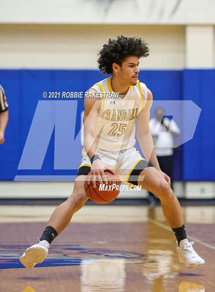 Thumbnail 3 in University vs. Crandall (UIL 5A Bi-District) photogallery.