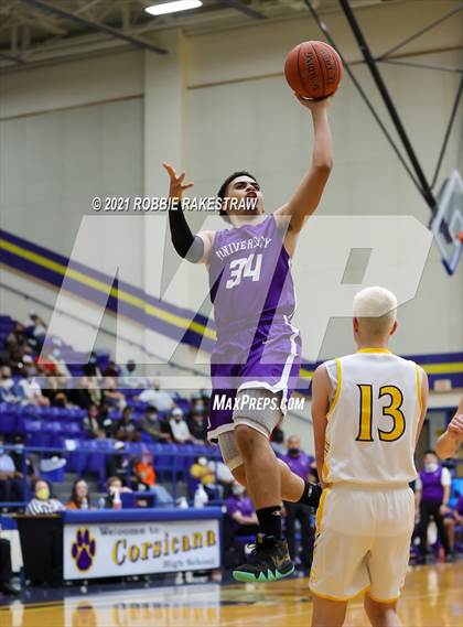 Thumbnail 3 in University vs. Crandall (UIL 5A Bi-District) photogallery.