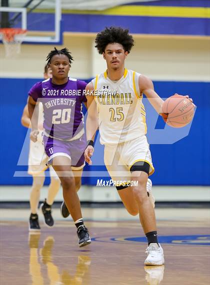 Thumbnail 3 in University vs. Crandall (UIL 5A Bi-District) photogallery.