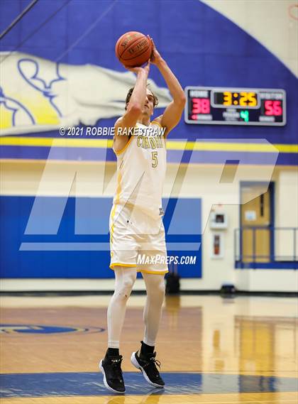 Thumbnail 1 in University vs. Crandall (UIL 5A Bi-District) photogallery.
