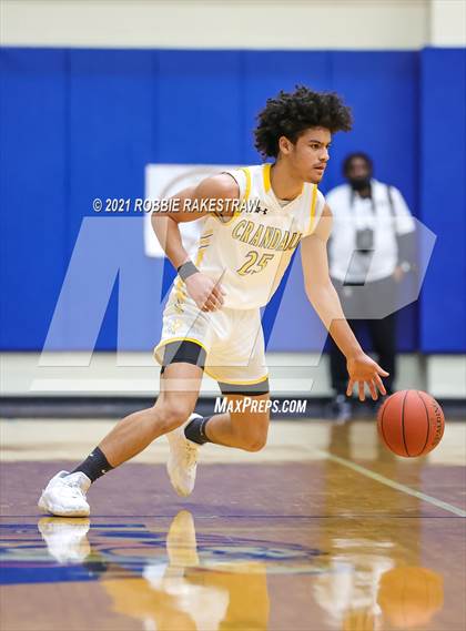 Thumbnail 3 in University vs. Crandall (UIL 5A Bi-District) photogallery.