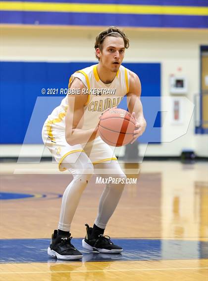 Thumbnail 3 in University vs. Crandall (UIL 5A Bi-District) photogallery.