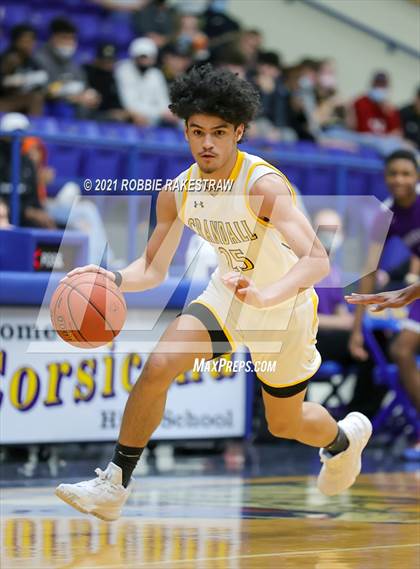 Thumbnail 3 in University vs. Crandall (UIL 5A Bi-District) photogallery.