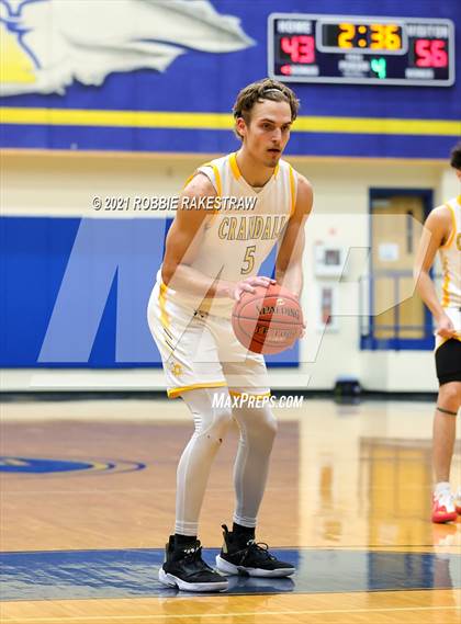 Thumbnail 2 in University vs. Crandall (UIL 5A Bi-District) photogallery.