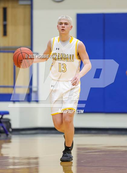 Thumbnail 3 in University vs. Crandall (UIL 5A Bi-District) photogallery.