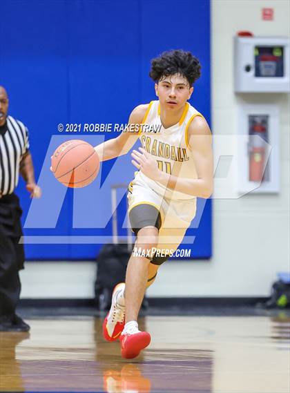 Thumbnail 2 in University vs. Crandall (UIL 5A Bi-District) photogallery.