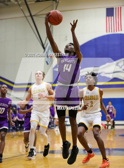Thumbnail 3 in University vs. Crandall (UIL 5A Bi-District) photogallery.