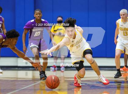 Thumbnail 3 in University vs. Crandall (UIL 5A Bi-District) photogallery.