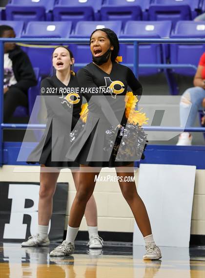 Thumbnail 3 in University vs. Crandall (UIL 5A Bi-District) photogallery.