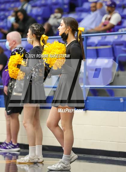 Thumbnail 1 in University vs. Crandall (UIL 5A Bi-District) photogallery.
