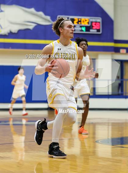 Thumbnail 3 in University vs. Crandall (UIL 5A Bi-District) photogallery.