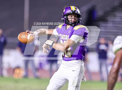 Thumbnail 1 in Clovis East @ Lemoore photogallery.
