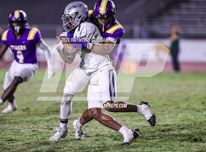 Thumbnail 2 in Clovis East @ Lemoore photogallery.