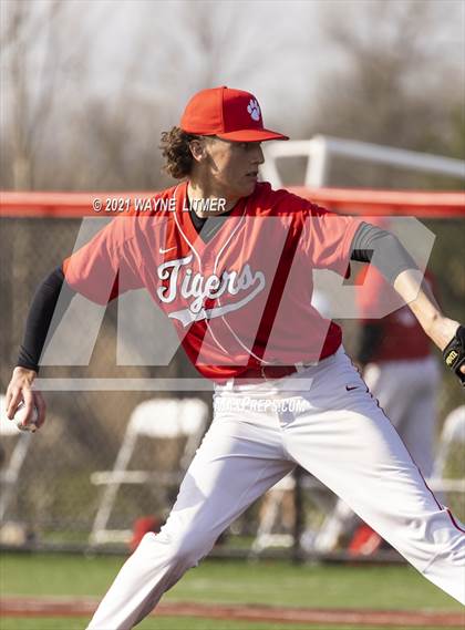 Thumbnail 2 in St. Henry @ Beechwood photogallery.